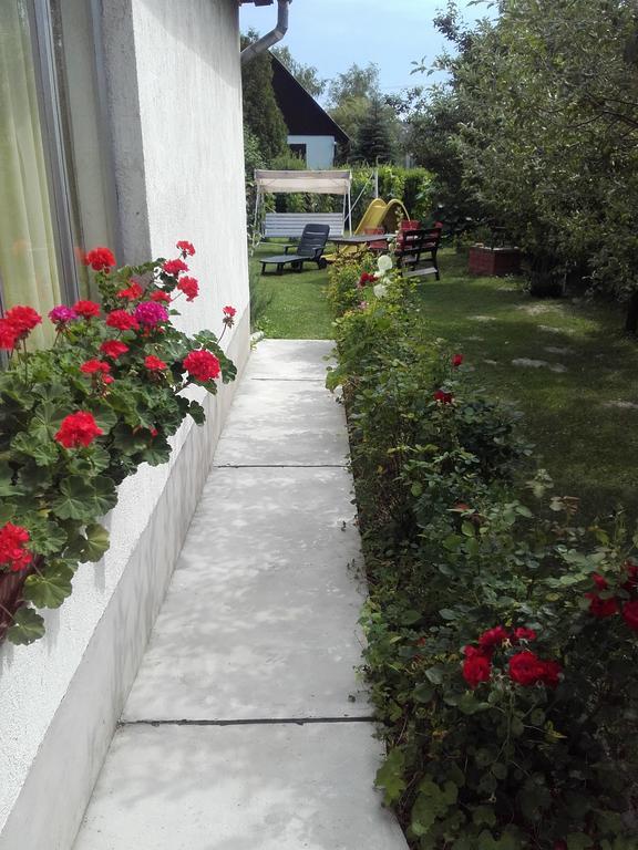 Janos Nyaralo Villa Balatonmáriafürdő Buitenkant foto